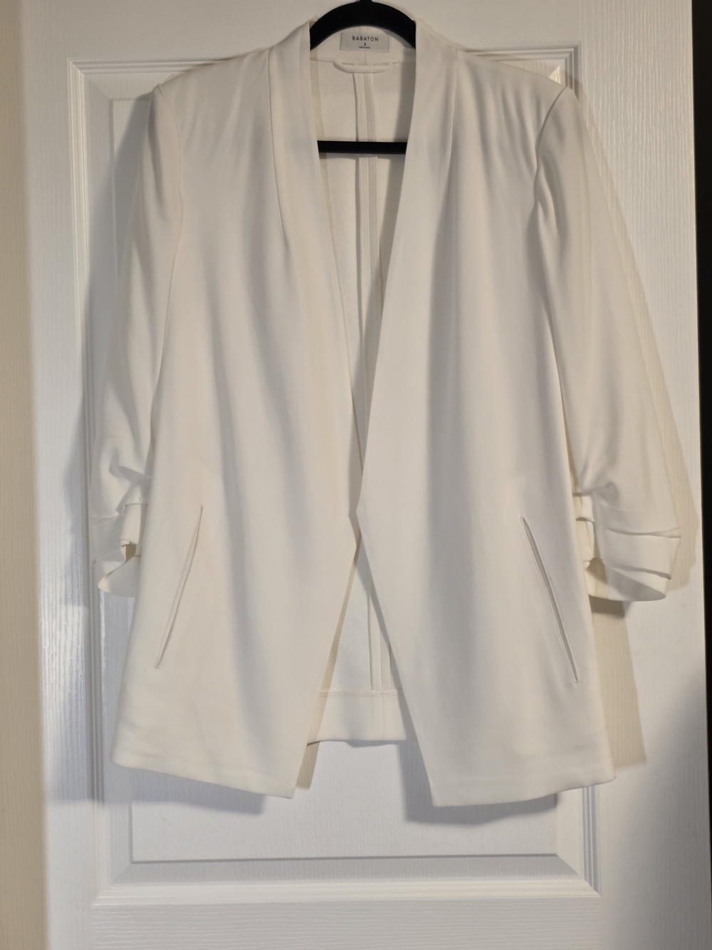 EUC Aritzia Babaton Macauley Crepe Blazer - White Size 8 - Picture 3 of 6